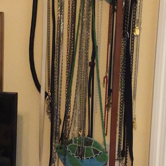 All kinds of straps, price varies $5-$20 each - Picture 6 of 11